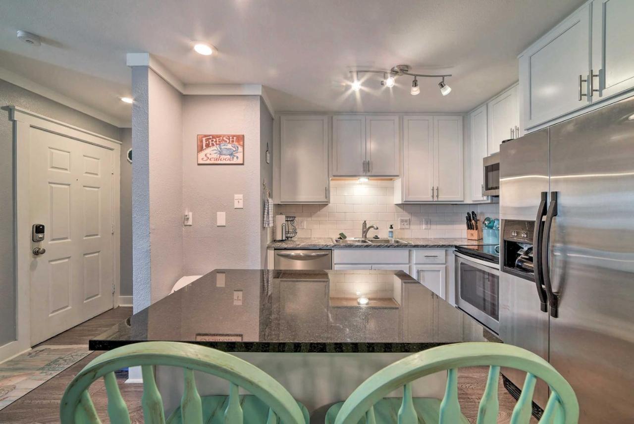 Port Aransas Condo With Outdoor Pool - Pets Welcome! Mustang Beach Exterior photo